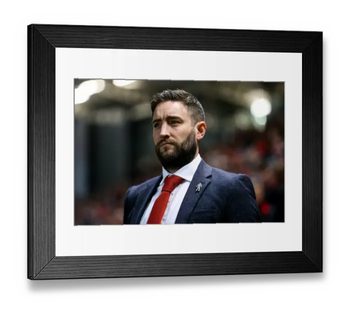 Framed Print : Bristol City Manager Lee Johnson Watches On During Championship Clash Against Huddersfield Town (17 March 2017) Framed Print : Bristol City Manager Lee Johnson Watches On During Championship Clash Against Huddersfield Town (17 March 2017)
