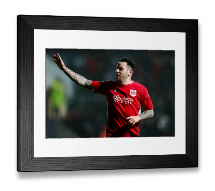 Framed Print : Lee Tomlin's Stunner: 1-0 Lead for Bristol City Against Huddersfield Town (Sky Bet EFL Championship, 17 March 2017) Framed Print : Lee Tomlin's Stunner: 1-0 Lead for Bristol City Against Huddersfield Town (Sky Bet EFL Championship, 17 March 2017)