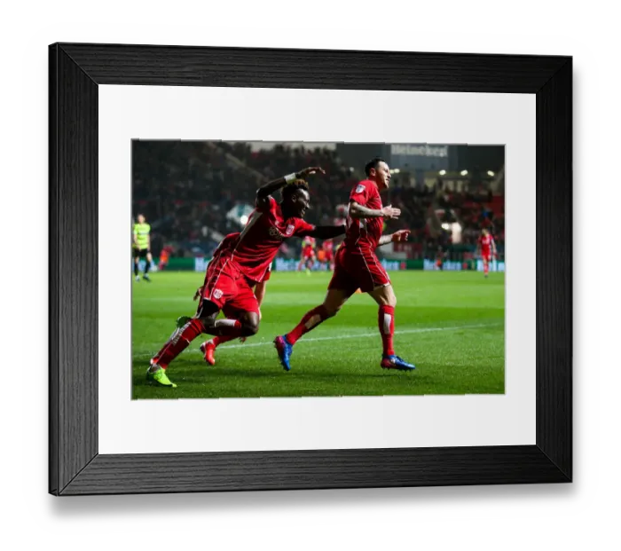 Framed Print : Bristol City's Lee Tomlin Scores the Opener Against Huddersfield Town in Sky Bet EFL Championship (17 March 2017) Framed Print : Bristol City's Lee Tomlin Scores the Opener Against Huddersfield Town in Sky Bet EFL Championship (17 March 2017)