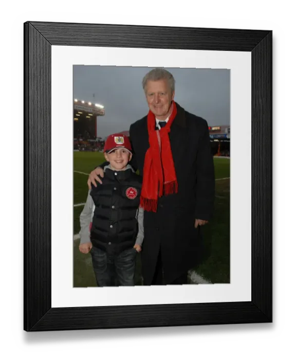 Framed Print : Bristol City vs. Nottingham Forest: A Football Rivalry - Season 08-09 Framed Print : Bristol City vs. Nottingham Forest: A Football Rivalry - Season 08-09