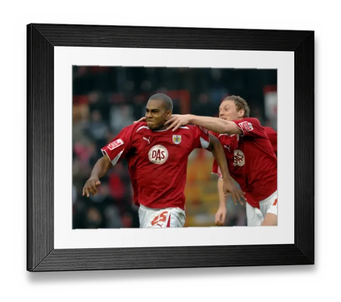 Framed Print : Bristol City vs. Nottingham Forest: A Football Rivalry from the 08-09 Season Framed Print : Bristol City vs. Nottingham Forest: A Football Rivalry from the 08-09 Season