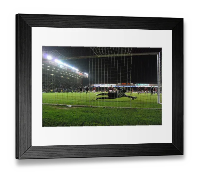 Framed Print : Bristol City V Nottingham Forest