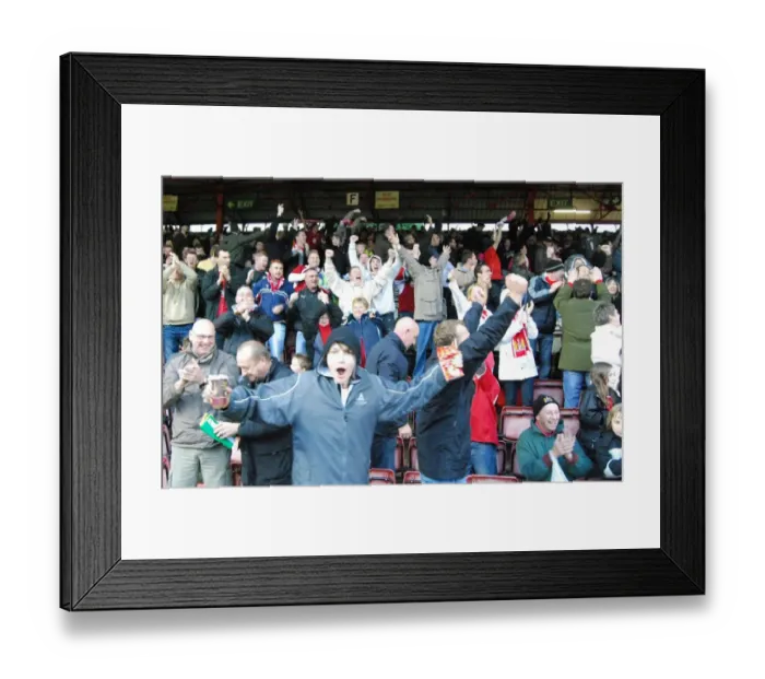 Framed Print : Bristol City vs. Nottingham Forest: A Football Rivalry - Season 08-09 Framed Print : Bristol City vs. Nottingham Forest: A Football Rivalry - Season 08-09