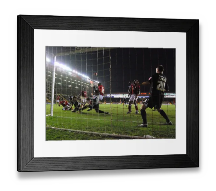 Framed Print : Bristol City vs. Nottingham Forest: Season 08-09