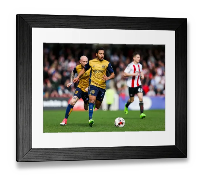 Framed Print : Korey Smith in Action: Brentford vs. Bristol City, Sky Bet EFL Championship (April 2017)