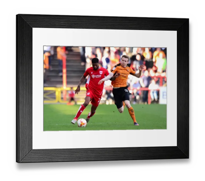 Framed Print : Intense Battle for Possession: Mark Little vs. Jon Dadi Bodvarsson in Bristol City vs. Wolverhampton Wanderers