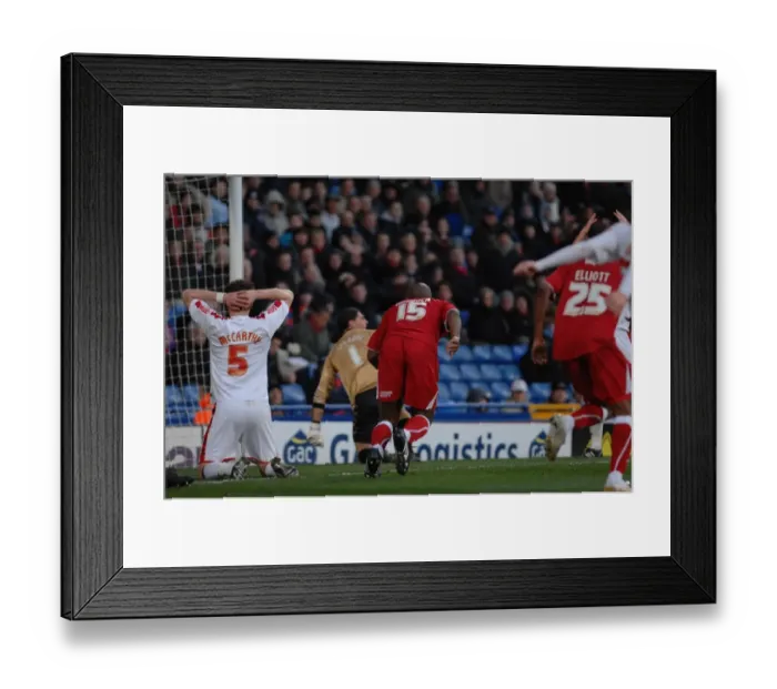 Framed Print : Dele Adebola score for bristol city