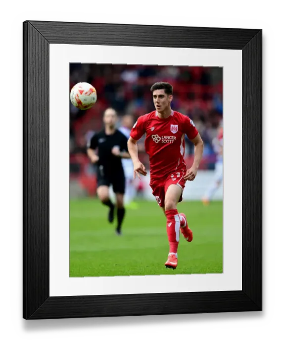 Framed Print : Bristol City's Callum O'Dowda in Action Against Queens Park Rangers, Sky Bet Championship 2017 Framed Print : Bristol City's Callum O'Dowda in Action Against Queens Park Rangers, Sky Bet Championship 2017