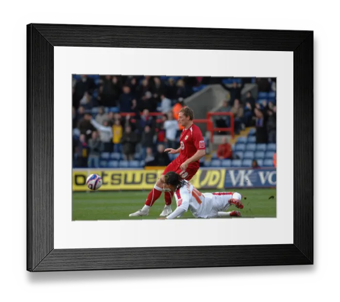 Framed Print : Brian Wilson beats Sean Scannell to the ball Framed Print : Brian Wilson beats Sean Scannell to the ball