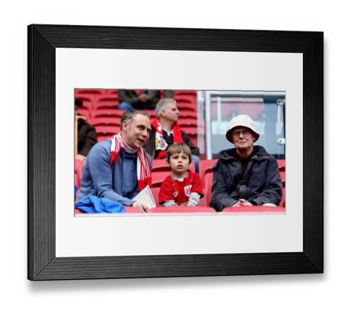 Framed Print : Intense Championship Showdown: Bristol City vs. Queens Park Rangers at Ashton Gate (April 2017) Framed Print : Intense Championship Showdown: Bristol City vs. Queens Park Rangers at Ashton Gate (April 2017)