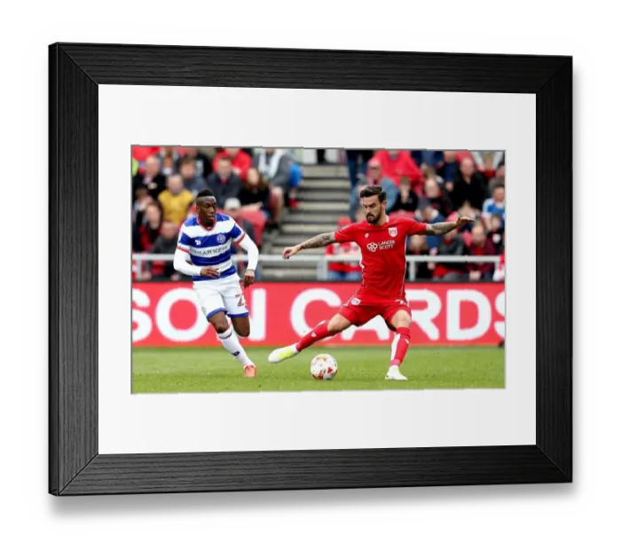 Framed Print : Marlon Pack in Action: Bristol City vs. Queens Park Rangers, Sky Bet Championship, 2017