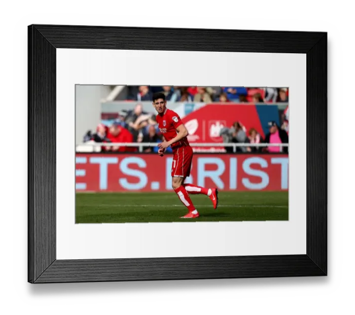 Framed Print : Bristol City's Callum O'Dowda in Action during Bristol City vs Queens Park Rangers, Sky Bet Championship 2017