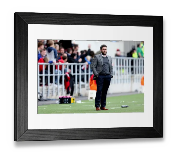 Framed Print : Lee Johnson: Driving Bristol City Forward Against Queens Park Rangers Framed Print : Lee Johnson: Driving Bristol City Forward Against Queens Park Rangers