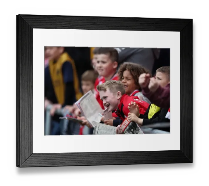 Framed Print : Sea of Passion: Bristol City vs Queens Park Rangers, Sky Bet Championship (14 / 04 / 2017) Framed Print : Sea of Passion: Bristol City vs Queens Park Rangers, Sky Bet Championship (14 / 04 / 2017)
