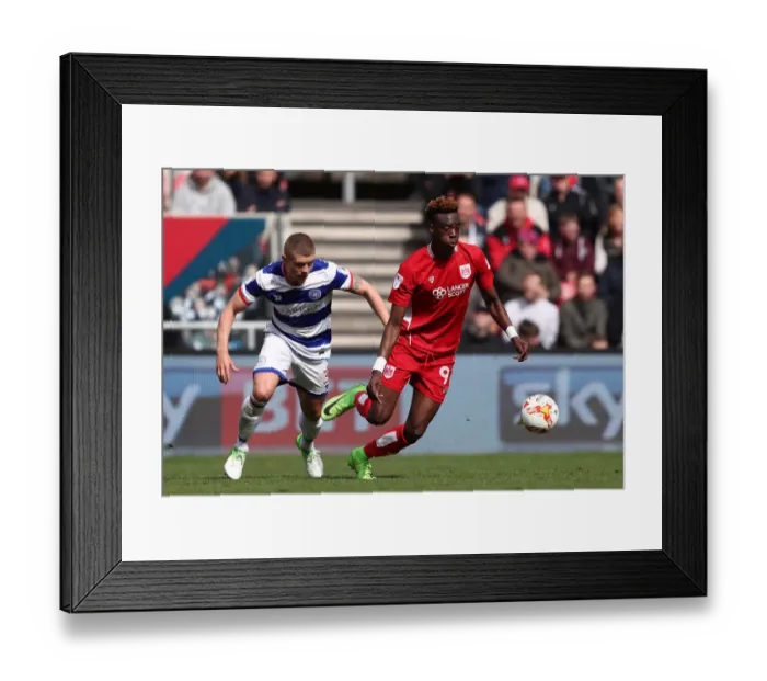 Framed Print : Bristol City's Tammy Abraham Evades Jake Bidwell in Thrilling Championship Clash Framed Print : Bristol City's Tammy Abraham Evades Jake Bidwell in Thrilling Championship Clash