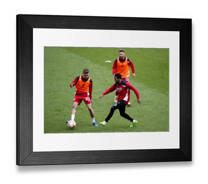 Framed Print : Jamie Paterson of Bristol City Warms Up Ahead of Blackburn Rovers Clash