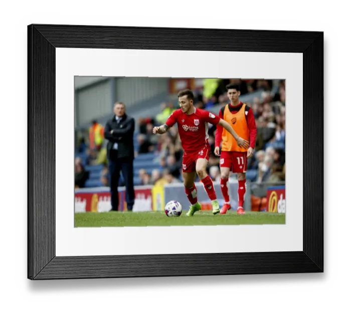 Framed Print : Josh Brownhill in Action: Blackburn Rovers vs. Bristol City, Sky Bet Championship (17.04.2017) Framed Print : Josh Brownhill in Action: Blackburn Rovers vs. Bristol City, Sky Bet Championship (17.04.2017)