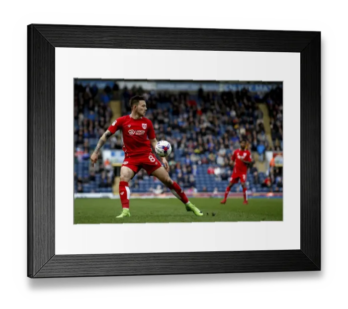 Framed Print : Josh Brownhill in Action: Bristol City vs. Blackburn Rovers, Sky Bet Championship 2017