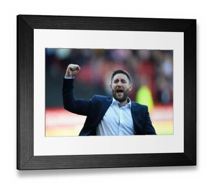Framed Print : Bristol City's Lee Johnson Celebrates Promotion-Clinching Victory Over Barnsley Framed Print : Bristol City's Lee Johnson Celebrates Promotion-Clinching Victory Over Barnsley