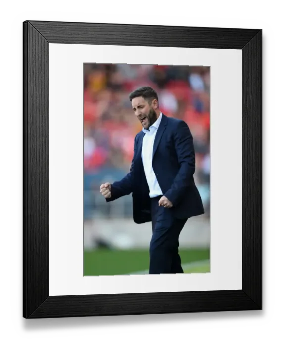 Framed Print : Bristol City's Lee Johnson Celebrates Promotion to Premier League after Championship Win over Barnsley