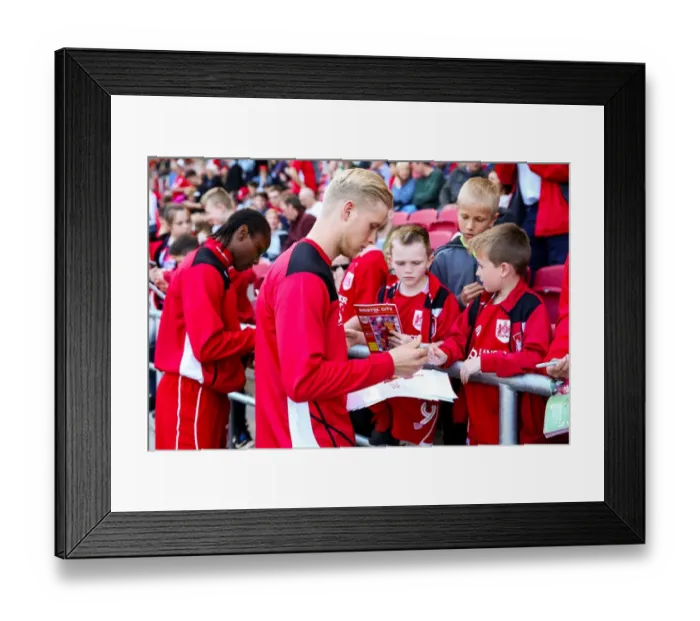 Framed Print : Bristol City vs Barnsley: Hordur Magnusson in Action, Sky Bet Championship, Ashton Gate Stadium Framed Print : Bristol City vs Barnsley: Hordur Magnusson in Action, Sky Bet Championship, Ashton Gate Stadium