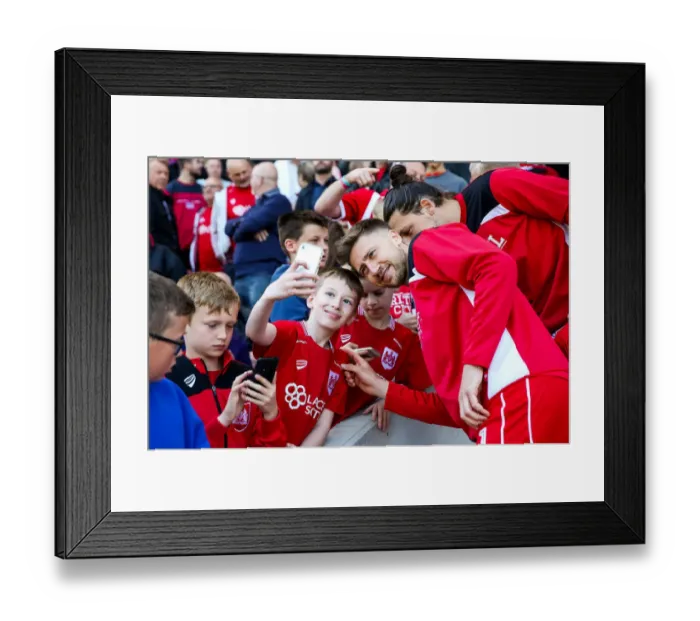 Framed Print : Bristol City's Jens Hegeler in Action against Barnsley at Ashton Gate Stadium, 2017 Framed Print : Bristol City's Jens Hegeler in Action against Barnsley at Ashton Gate Stadium, 2017