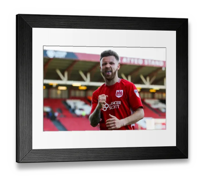 Framed Print : Bristol City Celebrate 3-2 Win Over Barnsley, Sky Bet Championship 2017 Framed Print : Bristol City Celebrate 3-2 Win Over Barnsley, Sky Bet Championship 2017