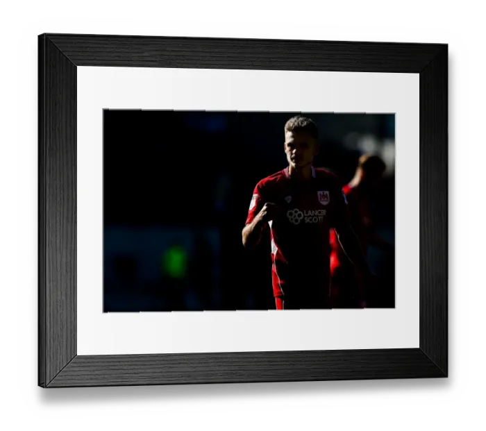 Framed Print : Bristol City's Jamie Paterson Celebrates 3-2 Win Over Barnsley Framed Print : Bristol City's Jamie Paterson Celebrates 3-2 Win Over Barnsley
