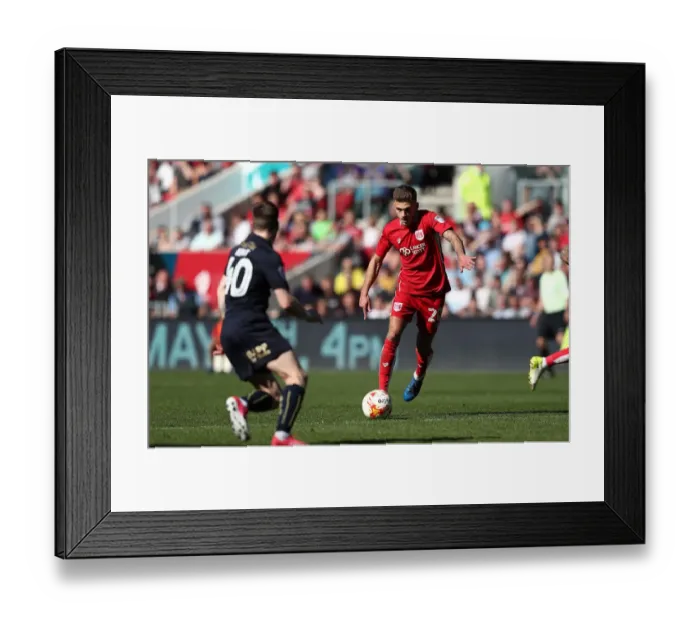 Framed Print : Jamie Paterson in Action: Bristol City vs Barnsley, Sky Bet Championship 2017