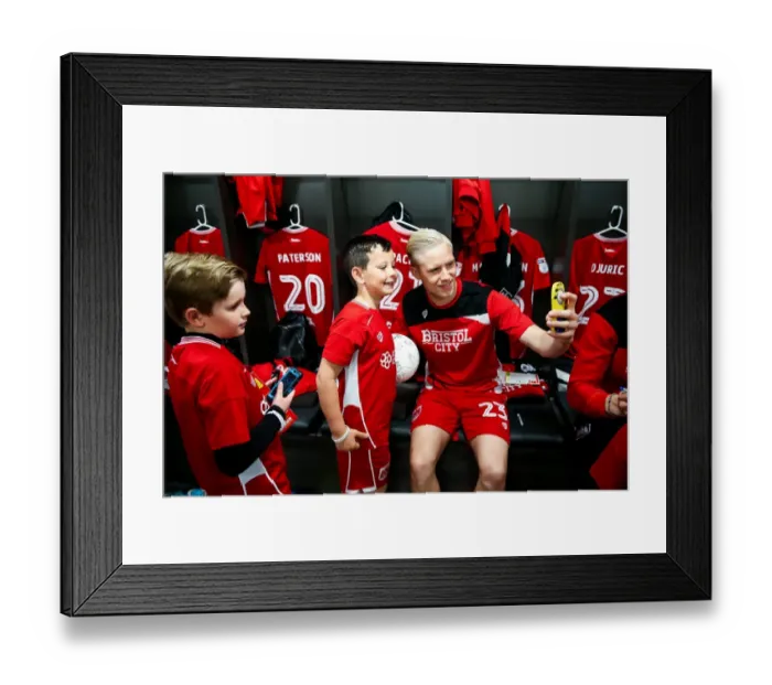 Framed Print : Mascots in the Bristol City Dressing Room Before the Match against Barnsley, 2017 Framed Print : Mascots in the Bristol City Dressing Room Before the Match against Barnsley, 2017