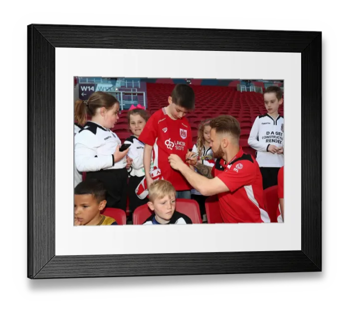 Framed Print : Bristol City vs Barnsley: Meet the Players at Ashton Gate, 2017 Framed Print : Bristol City vs Barnsley: Meet the Players at Ashton Gate, 2017