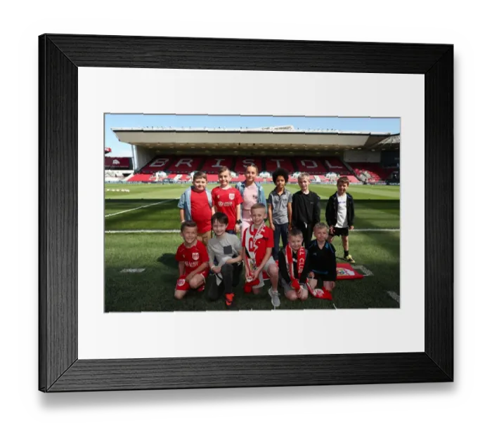 Framed Print : Sky Bet Championship Showdown: A Football Party at Ashton Gate - Bristol City vs Barnsley (22nd April 2017) Framed Print : Sky Bet Championship Showdown: A Football Party at Ashton Gate - Bristol City vs Barnsley (22nd April 2017)