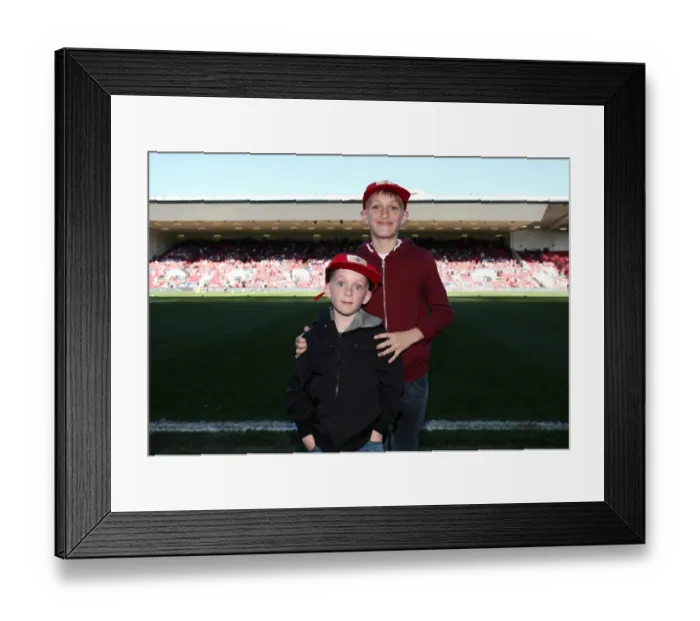 Framed Print : Intense Sky Bet Championship Clash: Bristol City vs Barnsley (April 2017) Framed Print : Intense Sky Bet Championship Clash: Bristol City vs Barnsley (April 2017)