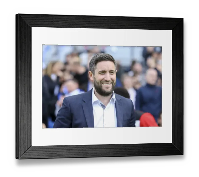 Framed Print : Lee Johnson Grins as Brighton Outshines Bristol City Framed Print : Lee Johnson Grins as Brighton Outshines Bristol City