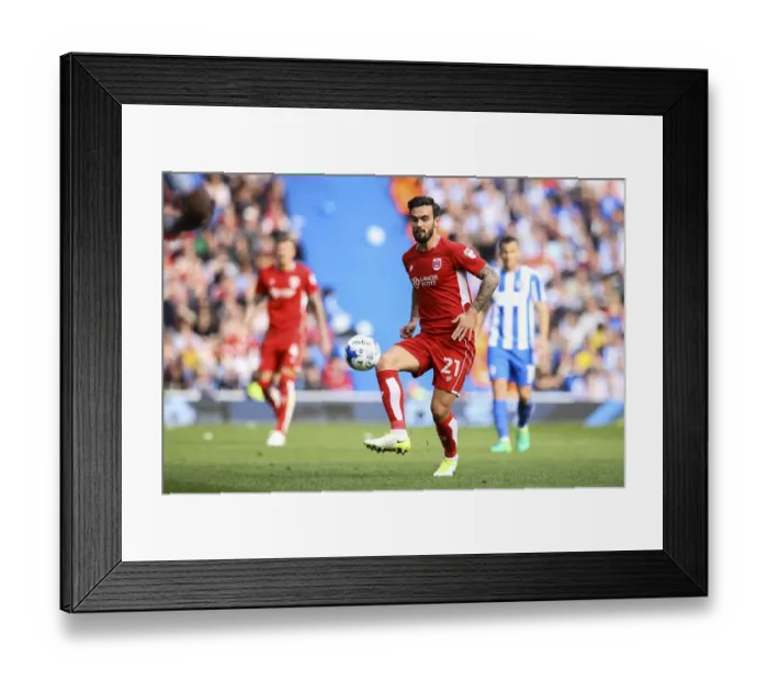 Framed Print : Marlon Pack in Control: Brighton & Hove Albion vs. Bristol City, Sky Bet Championship (2017) Framed Print : Marlon Pack in Control: Brighton & Hove Albion vs. Bristol City, Sky Bet Championship (2017)