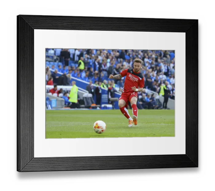 Framed Print : Matt Taylor's Focus: Pre-Match Routine with Bristol City at Amex Stadium (Sky Bet Championship, April 2017) Framed Print : Matt Taylor's Focus: Pre-Match Routine with Bristol City at Amex Stadium (Sky Bet Championship, April 2017)