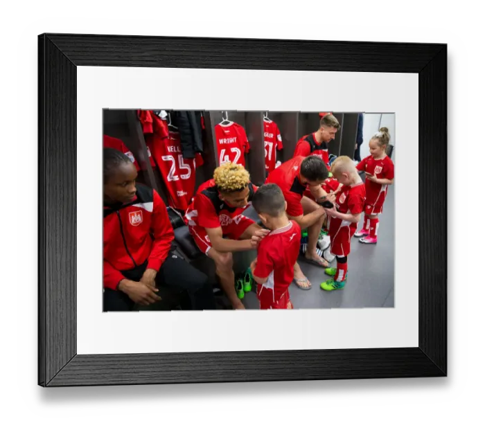 Framed Print : Bristol City Dressing Room Invasion: Sky Bet Championship - Mascots Surprise Players Framed Print : Bristol City Dressing Room Invasion: Sky Bet Championship - Mascots Surprise Players