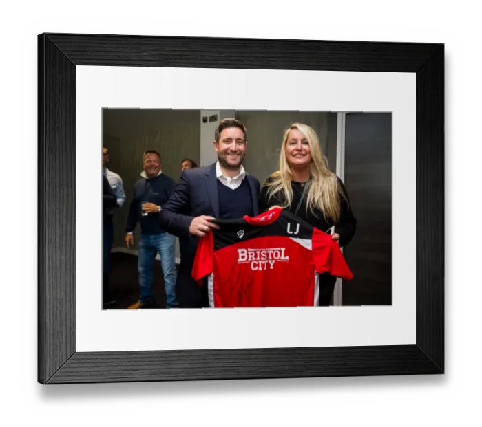 Framed Print : Bristol City Manager Lee Johnson Honors Sponsors with Signed Shirt after Championship Match vs. Birmingham City (07-05-2017) Framed Print : Bristol City Manager Lee Johnson Honors Sponsors with Signed Shirt after Championship Match vs. Birmingham City (07-05-2017)