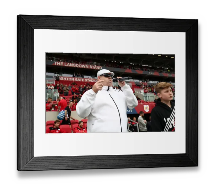 Framed Print : Bristol City vs Birmingham City Clash at Ashton Gate, Sky Bet Championship (May 2017) Framed Print : Bristol City vs Birmingham City Clash at Ashton Gate, Sky Bet Championship (May 2017)