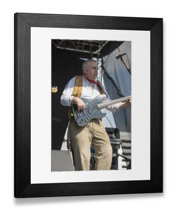 Framed Print : Sedge of The Wurzels Performs at Ashton Gate: Bristol City vs Birmingham City, Sky Bet Championship (07-05-2017) Framed Print : Sedge of The Wurzels Performs at Ashton Gate: Bristol City vs Birmingham City, Sky Bet Championship (07-05-2017)
