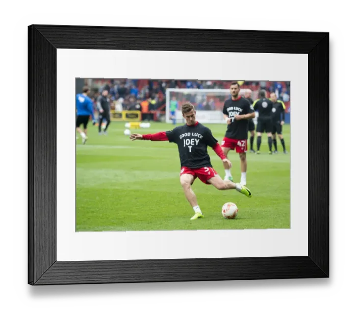 Framed Print : Bristol City Football Club: Joe Bryan in Warm-Up Ahead of Bristol City vs Birmingham City (07-05-2017) Framed Print : Bristol City Football Club: Joe Bryan in Warm-Up Ahead of Bristol City vs Birmingham City (07-05-2017)