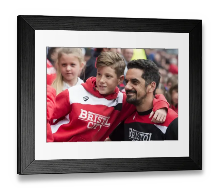Framed Print : Bristol City Legend Scott Murray Greets Fan at Ashton Gate during Bristol City vs Birmingham City Match, Sky Bet Championship (May 2017) Framed Print : Bristol City Legend Scott Murray Greets Fan at Ashton Gate during Bristol City vs Birmingham City Match, Sky Bet Championship (May 2017)