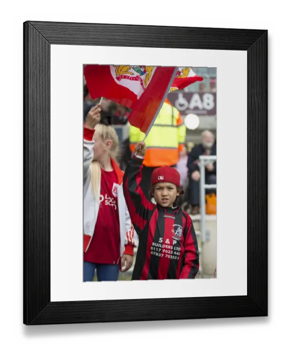 Framed Print : Intense Showdown: Bristol City vs. Birmingham City - Sky Bet Championship (07.05.2017)