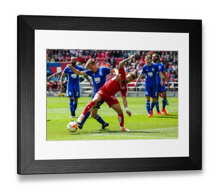 Framed Print : Matt Taylor in Action: Bristol City vs Birmingham City, Sky Bet Championship (07 / 05 / 2017) - Ashton Gate Stadium