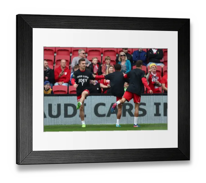 Framed Print : Bristol City Players Show Support for Joe Thompson with Good Luck Joey T Shirts vs. Birmingham City, May 2017 Framed Print : Bristol City Players Show Support for Joe Thompson with Good Luck Joey T Shirts vs. Birmingham City, May 2017