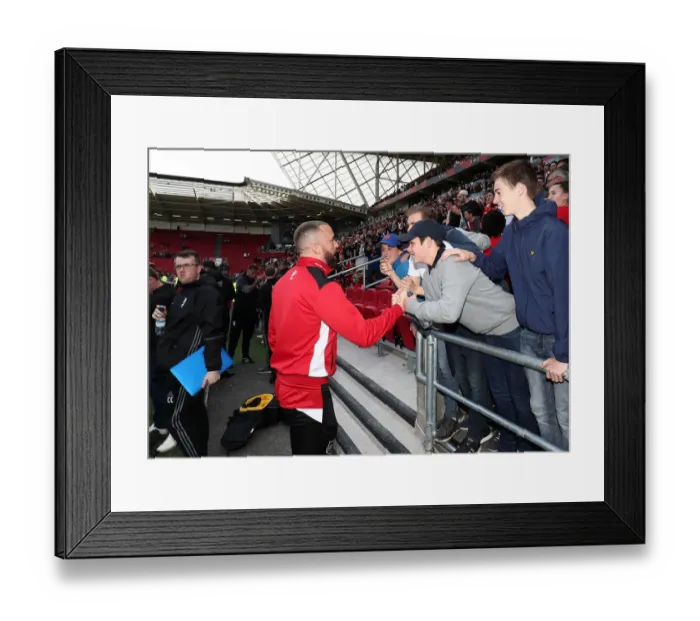 Framed Print : Scott Golbourne Appreciates Fans: Bristol City vs Birmingham City, 07-05-2017, Ashton Gate