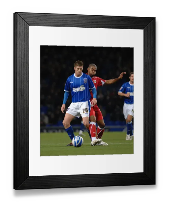 Framed Print : Clash of Champions: Ipswich Town vs. Bristol City (Season 08-09)