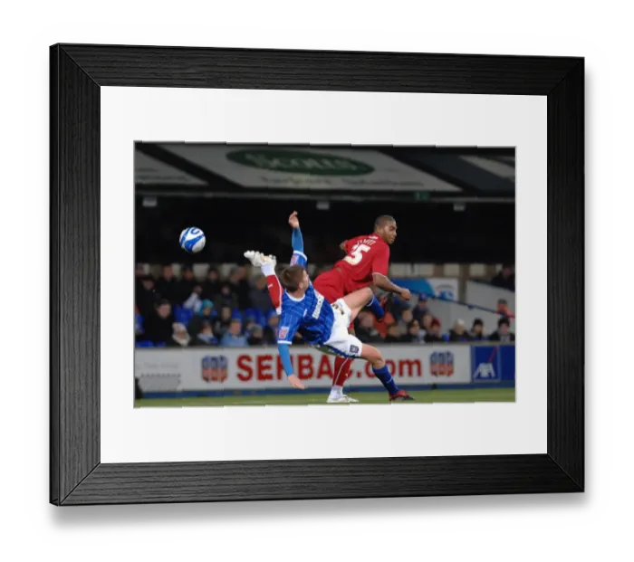 Framed Print : Clash of Champions: Ipswich Town vs. Bristol City (Season 08-09)