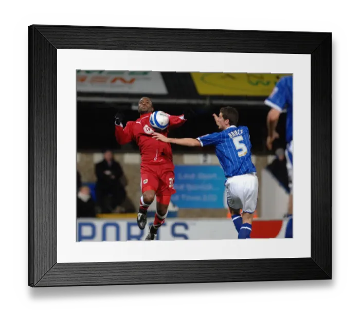 Framed Print : Clash of Titans: Ipswich Town vs. Bristol City (Season 08-09) Framed Print : Clash of Titans: Ipswich Town vs. Bristol City (Season 08-09)