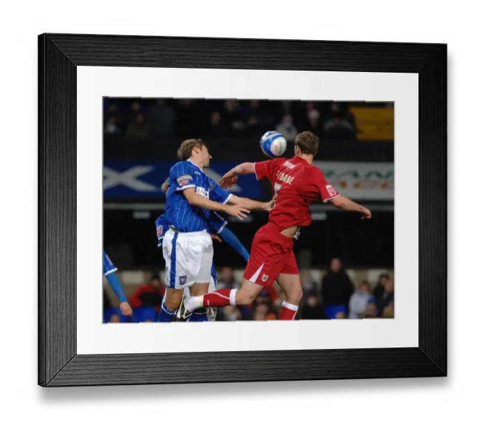 Framed Print : Clash of Titans: Ipswich Town vs. Bristol City (Season 08-09) Framed Print : Clash of Titans: Ipswich Town vs. Bristol City (Season 08-09)